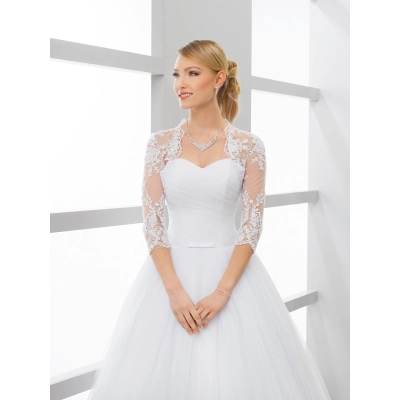 Bolero de mariage en dentelle manches 2/3 longues Bolero de mariage en dentelle manches 2/3 longues